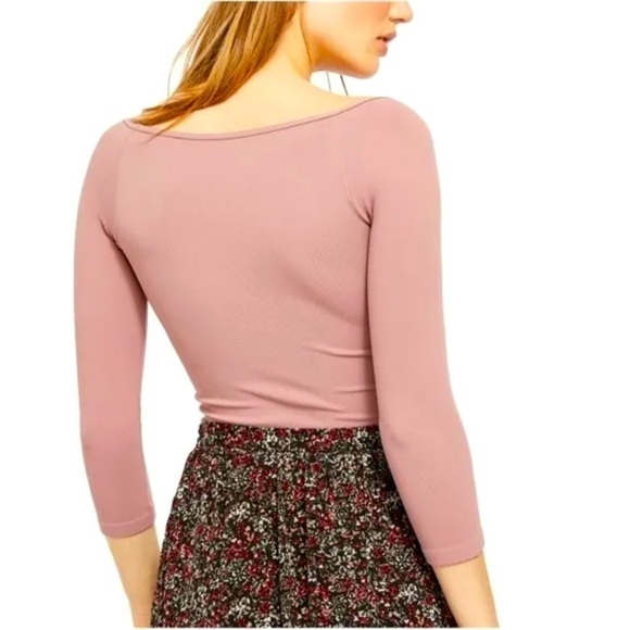 Free People Tight 3/4 Sleeve Top Long Sleeve Shirt Color Mauve Pink Size XS / S - Picture 2 of 6